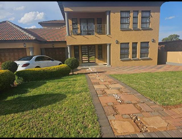 4 BEDROOM HOUSE FOR SALE IN AMANDASIG